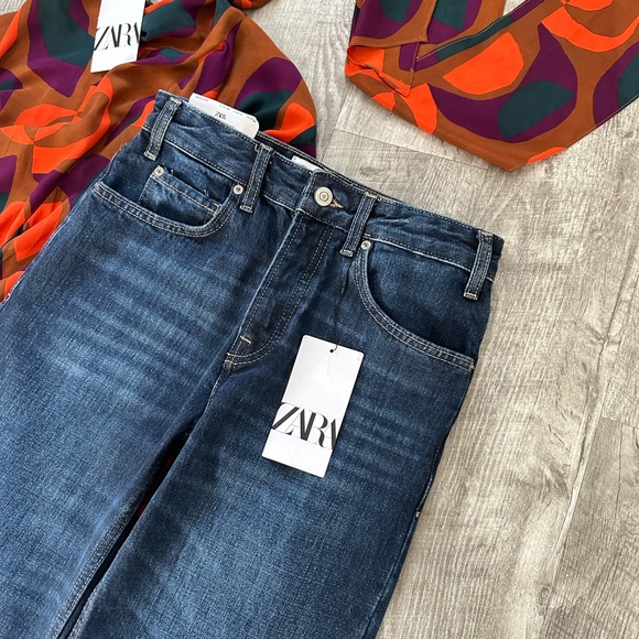 Zara Woman Jeans, Straight Fit - High Rise Size XS - Picture 6 of 8